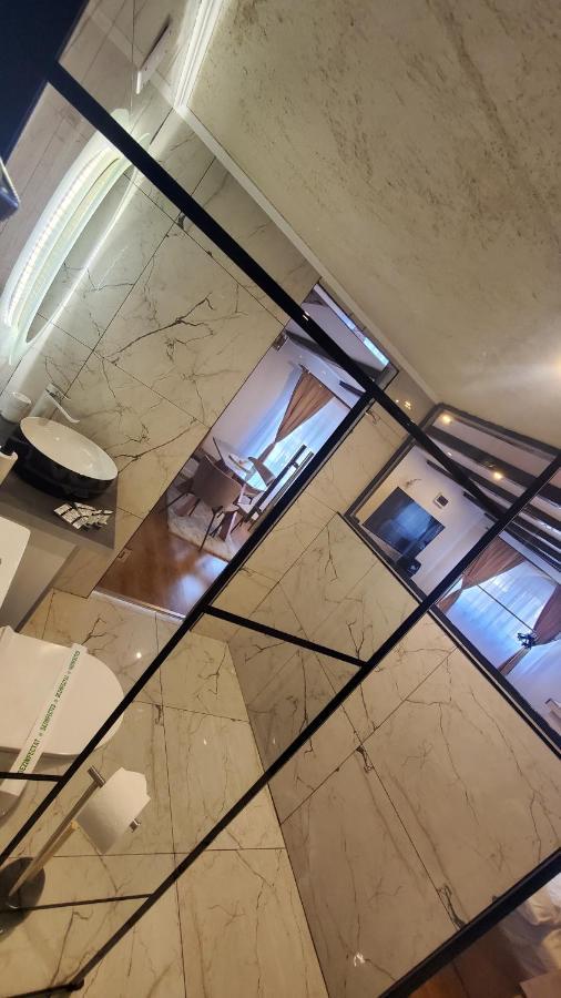 Flux Studios Apart 2 Oradea Zewnętrze zdjęcie